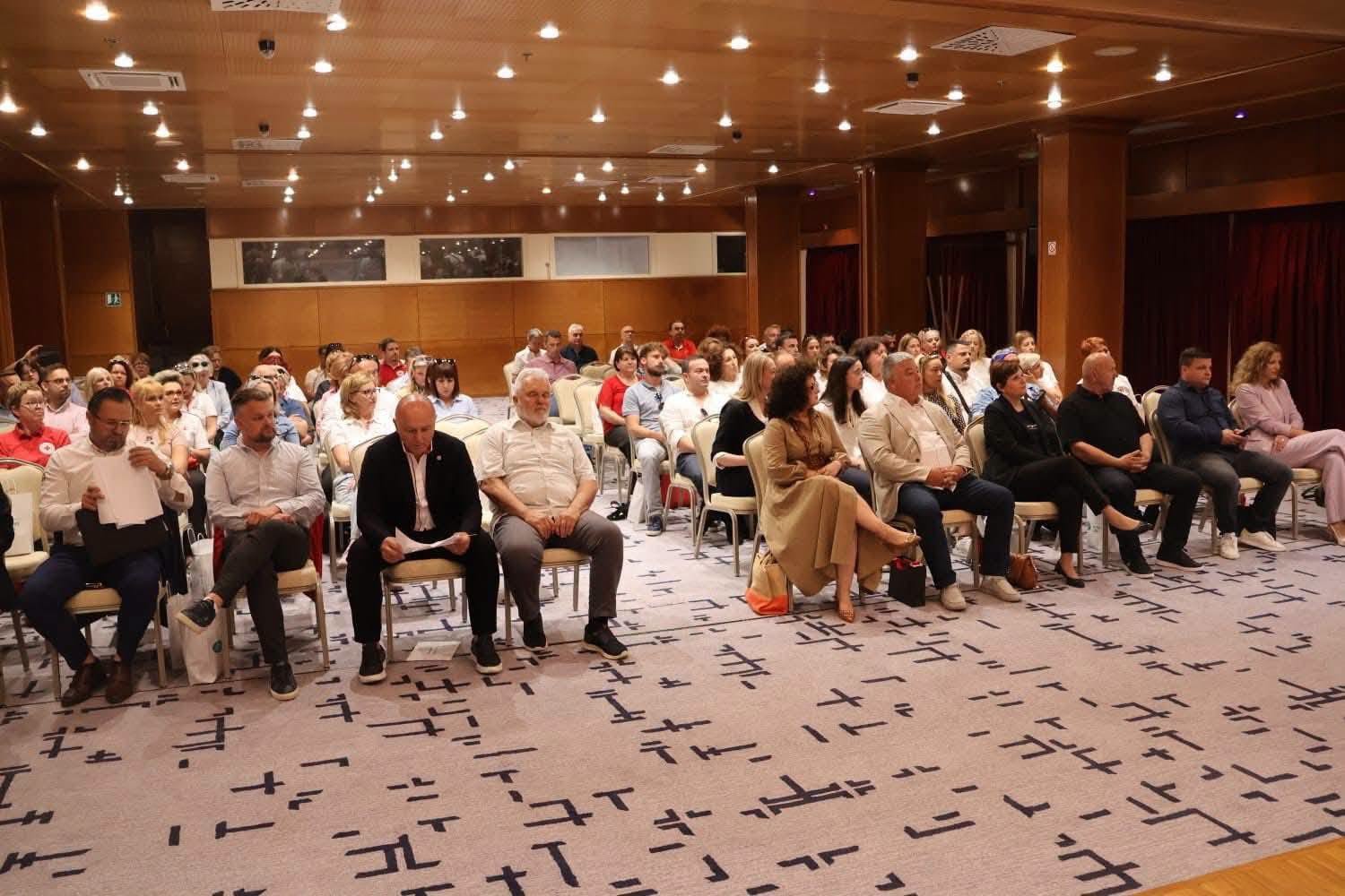 Gradsko društvo Crvenog križa Novi Vinodolski sudjelovalo na Godišnjem sastanku ravnatelja društava Hrvatskog Crvenog križa.